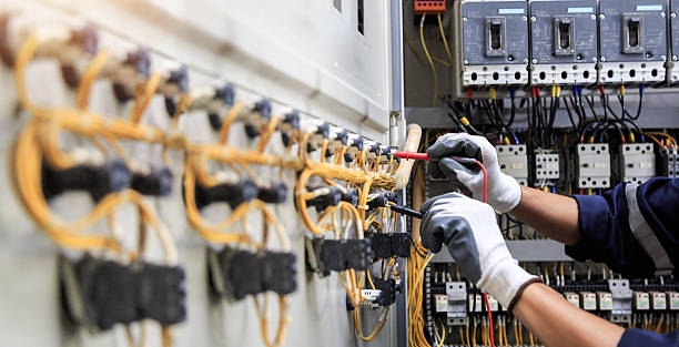 Professional Electrician technician working in Midwest City, OK